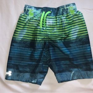 Under Armour boys swim trunks size small